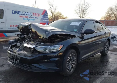 2020 Volkswagen Jetta 1.4T R-Line/1.4T S/1.4T Se z USA, uszkodzony, nr VIN 3VWC57BU8LM080959